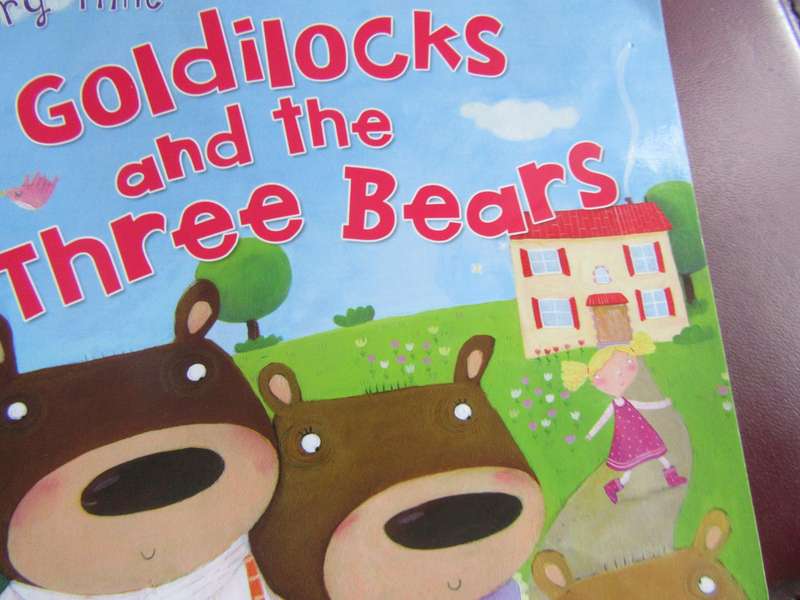 GOLDILOCKS AND THE THREE BEARS- MILES &KELLY- MD