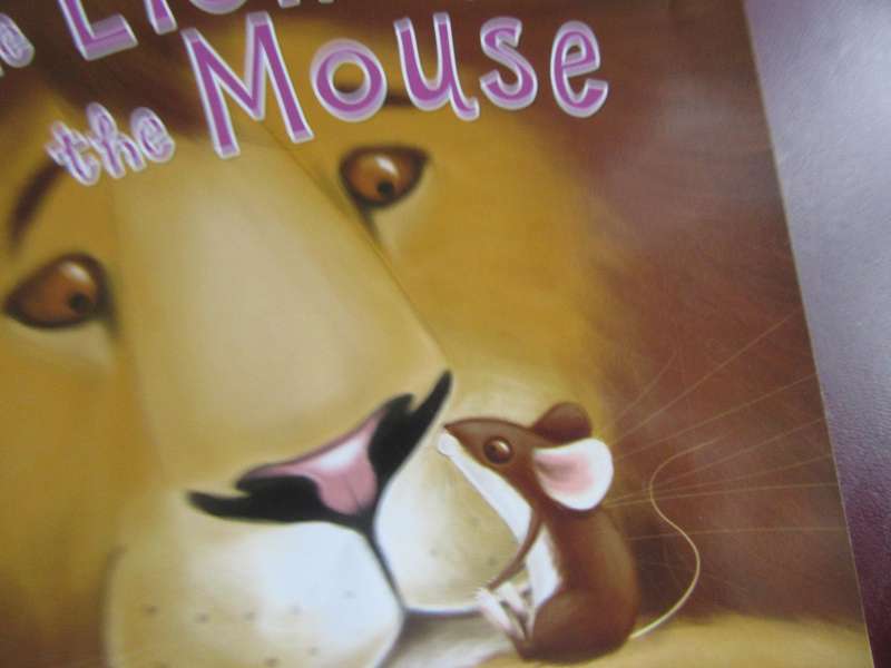 THE LION ANDTHE MOUSE -MILES &KELLY - MD