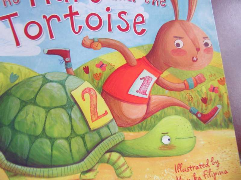 THE HARE AND THE TORTOISE - MILES &KELLY- MD