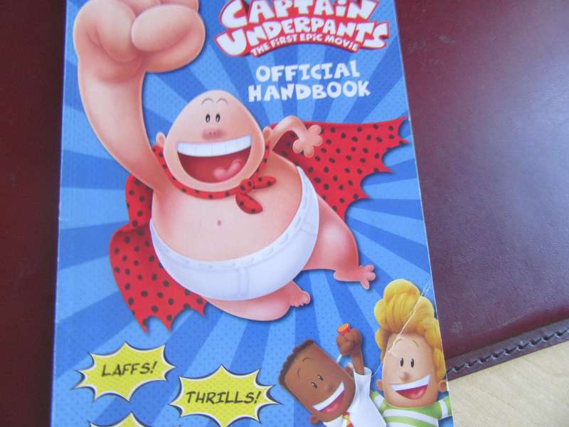 CAPTAIN UNDRTPANTS - OFFICIAL HANDBOOK - MD