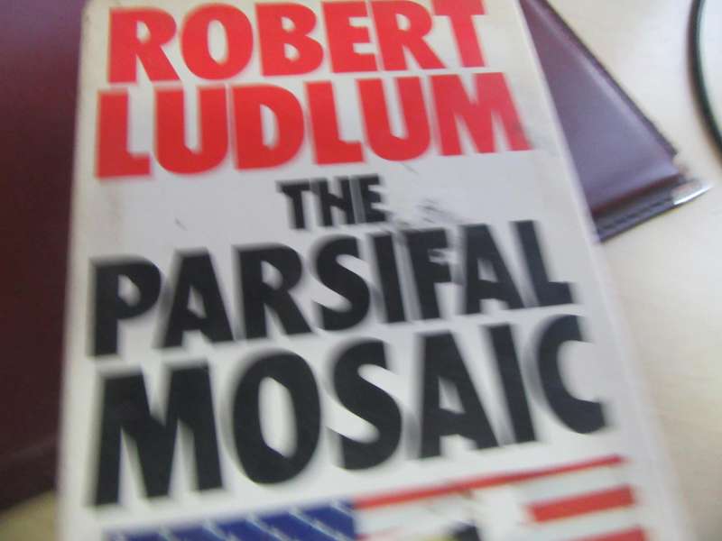 THE PARCIFAL MOSAIC - ROBERT LUDLUM  LD