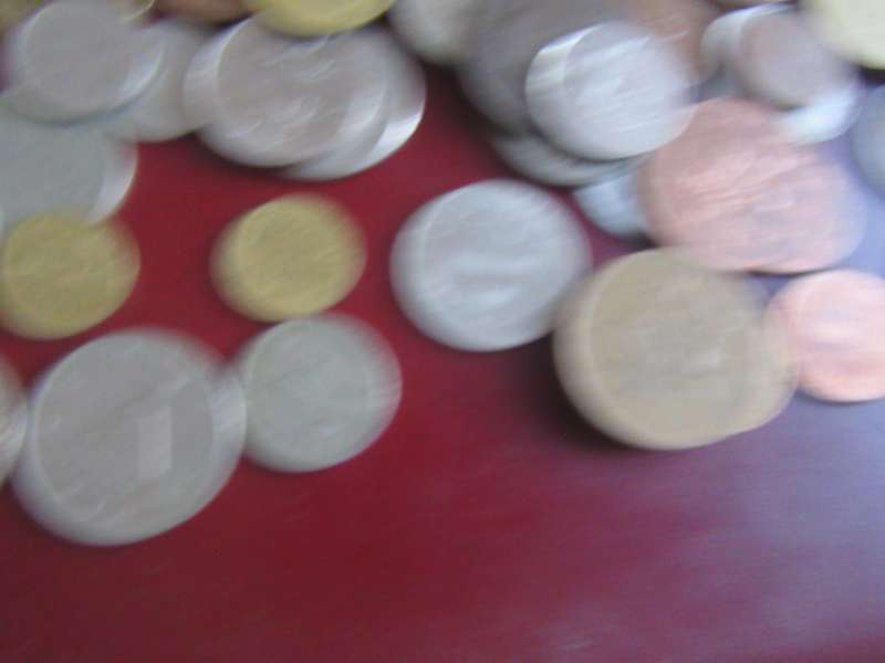 GOODSTART FOR THE BEGINNER -95 WORLD COINS - AS PER SCAN - LOT1