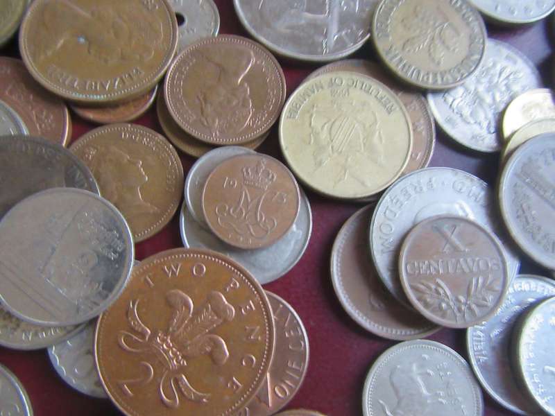 GOODSTART FOR THE BEGINNER -95 WORLD COINS - AS PER SCAN - LOT1