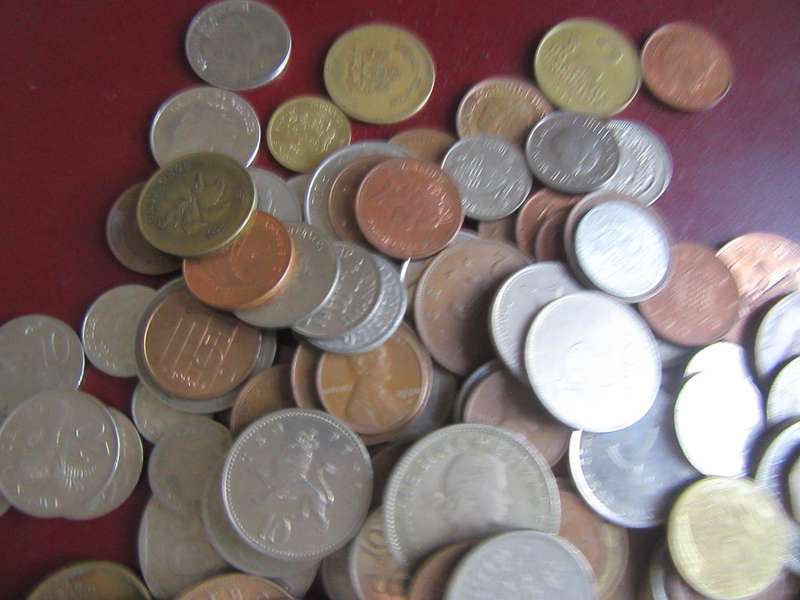 GOOD START FOR THE BEGINNER - 95 WORLD COINS - AS PER SCAN - LOT3