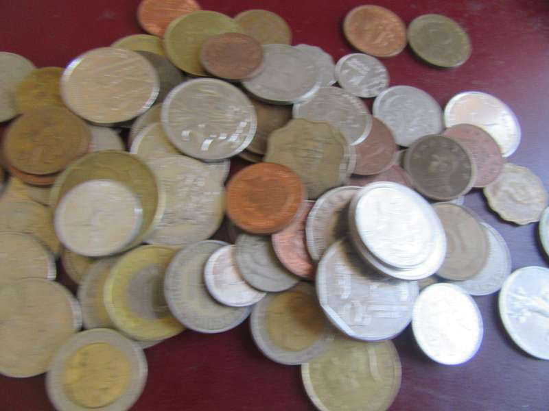 GOOD START FOR THE BEGINNER - 95WORLD COINS - AS PERSCAN - BID PER COIN - LOT 8