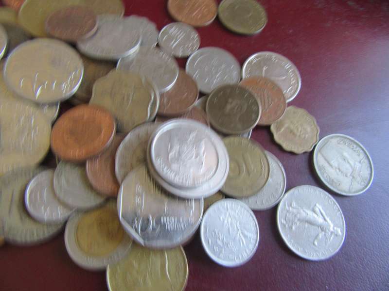 GOOD START FOR THE BEGINNER - 95WORLD COINS - AS PERSCAN - BID PER COIN - LOT 8