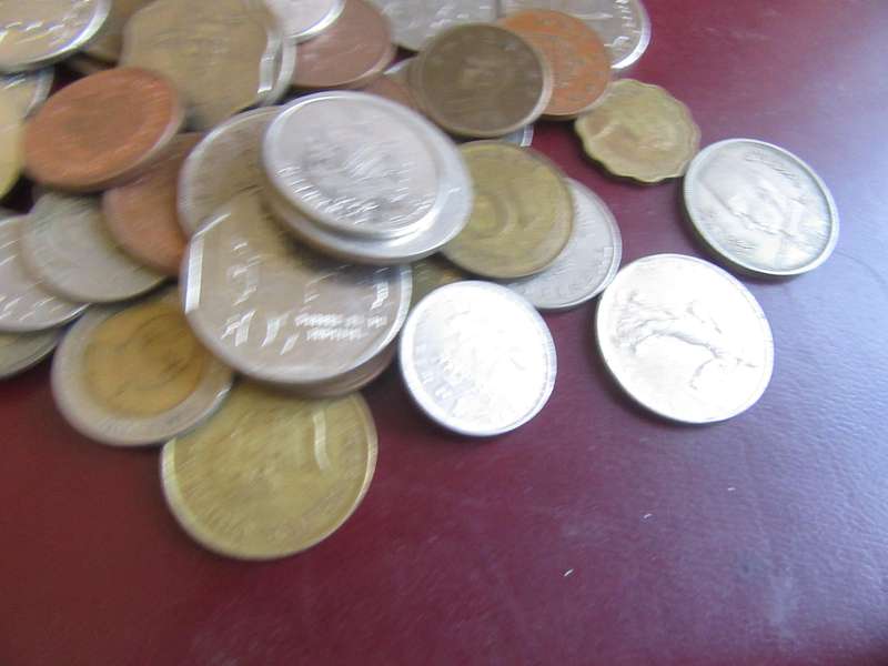 GOOD START FOR THE BEGINNER - 95WORLD COINS - AS PERSCAN - BID PER COIN - LOT 8