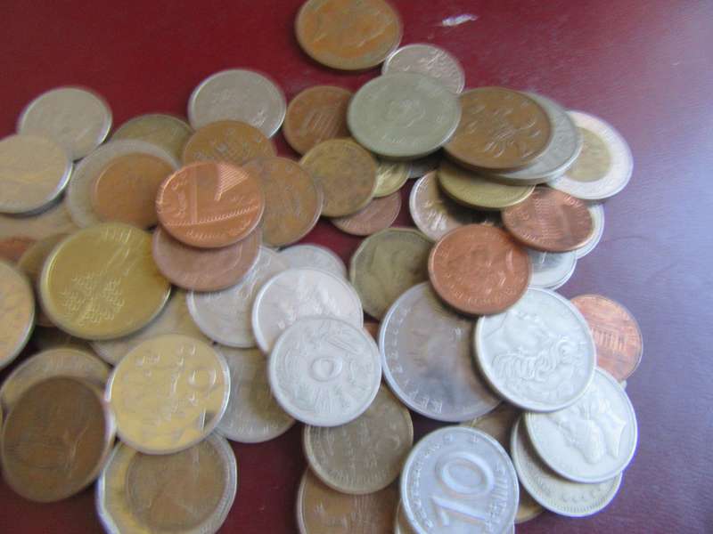 GOOD START FOR THE BEGINNER - 95 WORLD COINS - AS PER SCAN - LOT7