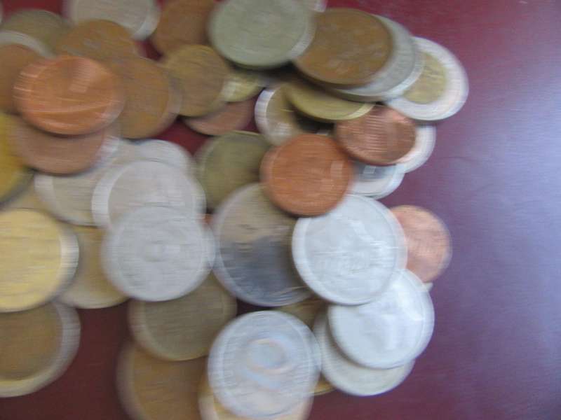 GOOD START FOR THE BEGINNER - 95 WORLD COINS - AS PER SCAN - LOT7