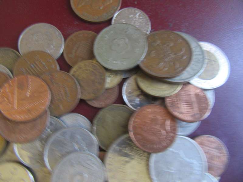 GOOD START FOR THE BEGINNER - 95 WORLD COINS - AS PER SCAN - LOT7