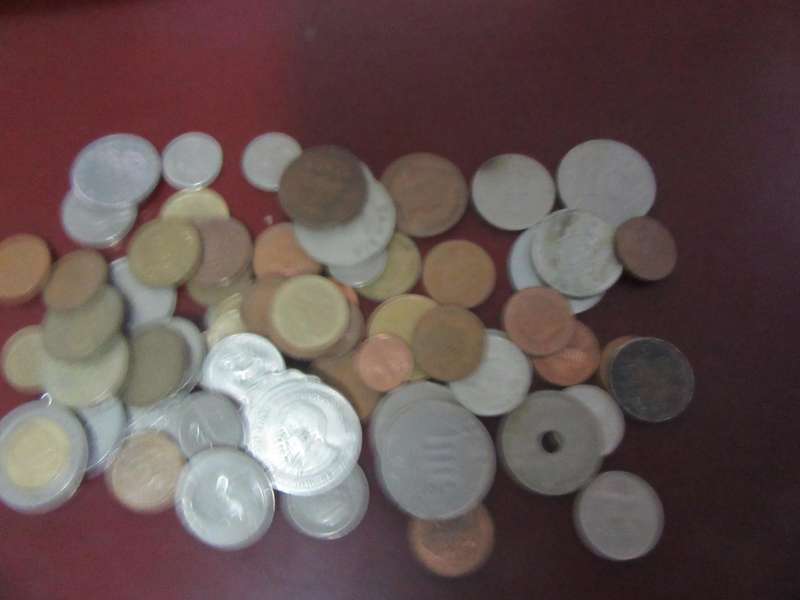 GOOD START FOR THE BEGINNER - 95 WORLD COINS - AS PER SCAN - LOT9 -
