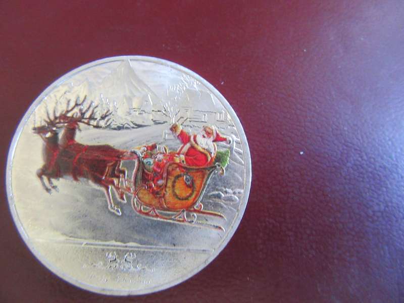 BEAUTIFULSANTA MEDAL -MERRY CHRISTMAS AND A HAPPY NEW YEAR - CO1