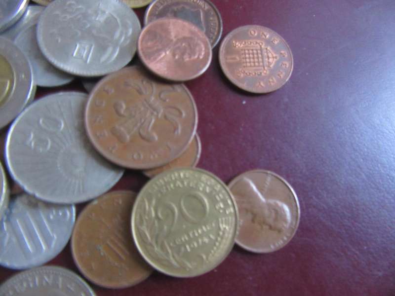 GOOD START FOR THE BEGINNER -95WORLD COINS- AS PER SCAN - LOT3