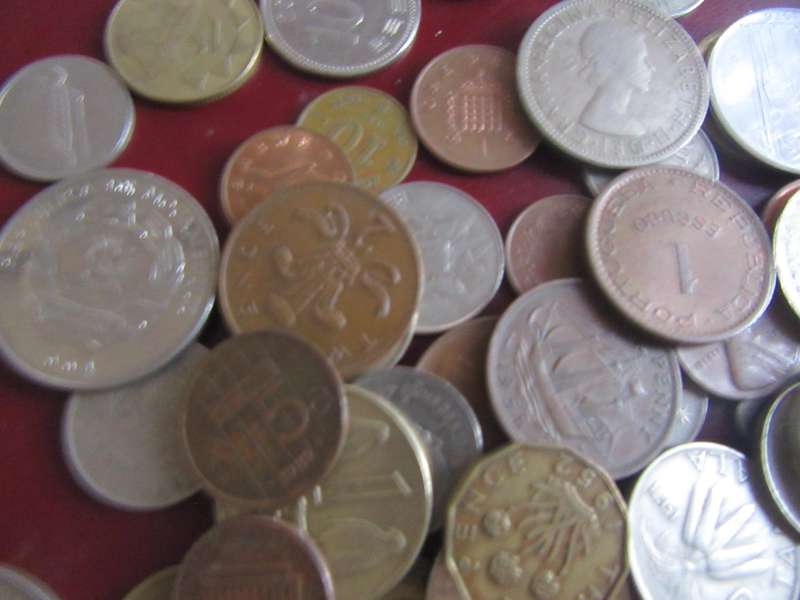 GOOD START FOR THE BEGINNER -95WORLD COINS- AS PER SCAN - LOT3