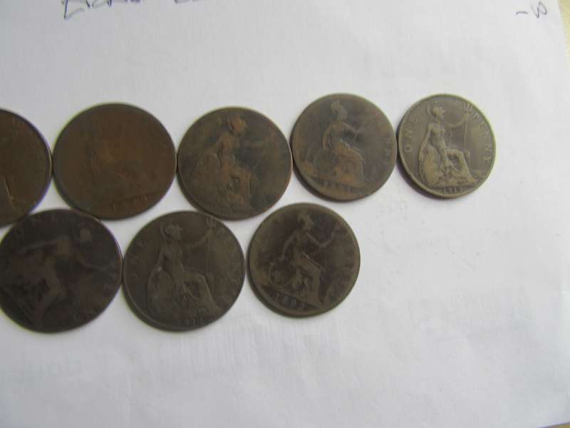 LOT OF 8 GREAT BRITAIN PENNIES - VARIOUS YEARS - - CO19