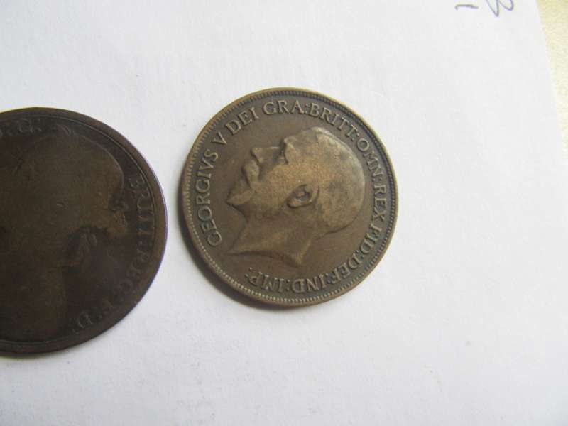 LOT OF 8 GREAT BRITAIN PENNIES - VARIOUS YEARS - - CO19
