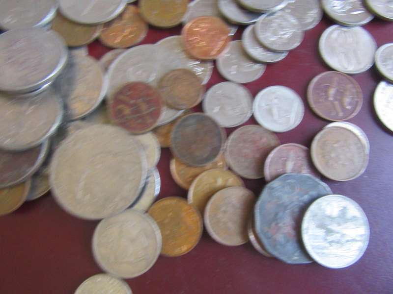 GOOD START FOR THE BEGINNER - 95 WORLF COINS - INCL. RSA COINS - AS PER SCAN - LOT 26