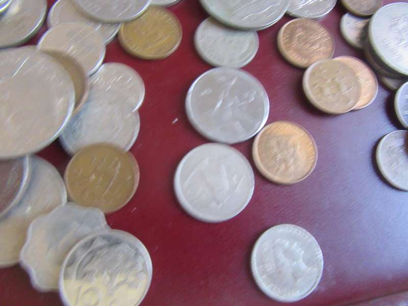 GOOD START FOR THE BEGINNER - 95 WORLF COINS - INCL. RSA COINS - AS PER SCAN - LOT 26