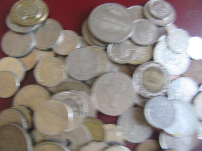 GOOD START FORTHEBEGINNER - 95 WORLD COINS INCL. RSA COINS -AS PER SCAN - LOT 27