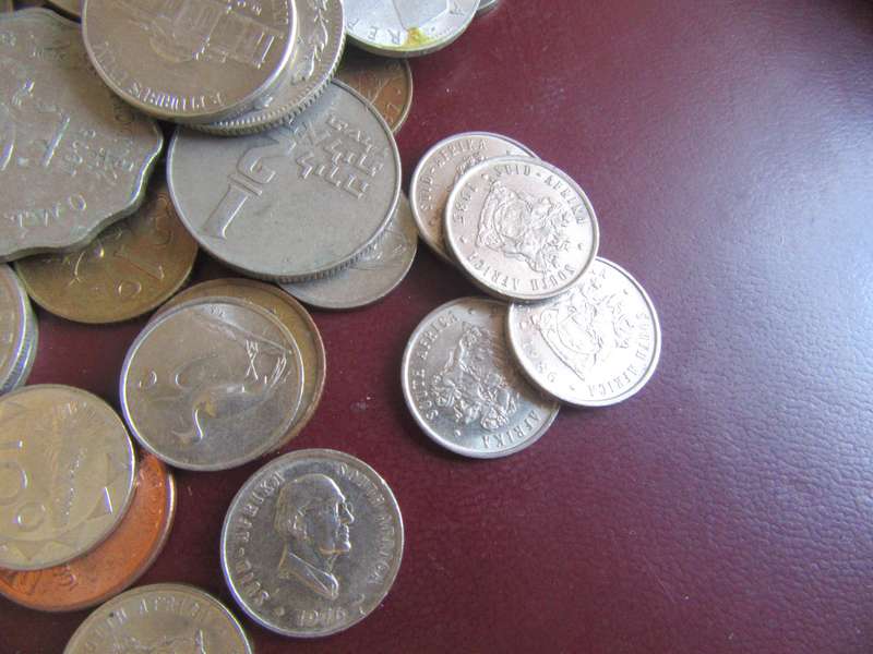 GOOD START FORTHEBEGINNER - 95 WORLD COINS INCL. RSA COINS -AS PER SCAN - LOT 27