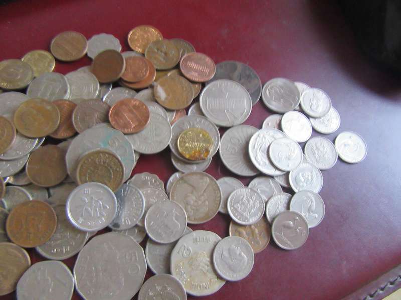 GOOD START FOR THE BEGINNER - 95 WORLD COINS - INCL. RSACOINS - AS PER SCAN - LT 28