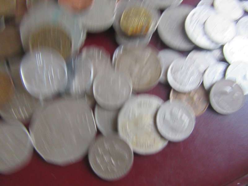 GOOD START FOR THE BEGINNER - 95 WORLD COINS - INCL. RSACOINS - AS PER SCAN - LT 28