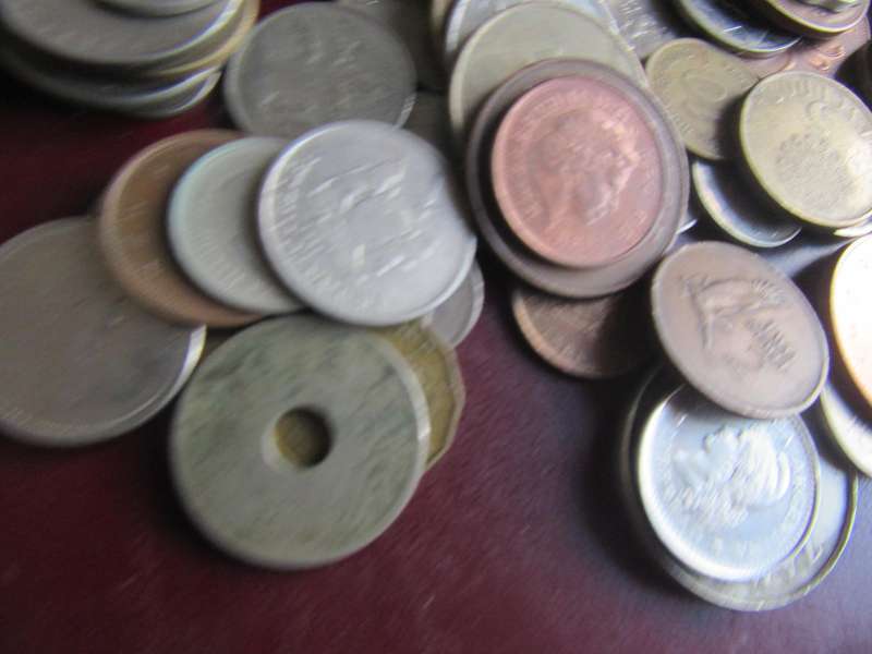 GOOD START FOR THE BEGINNER - 95 WORLD COINS INCL.RSA COINS - AS PER SCAN - LOT8