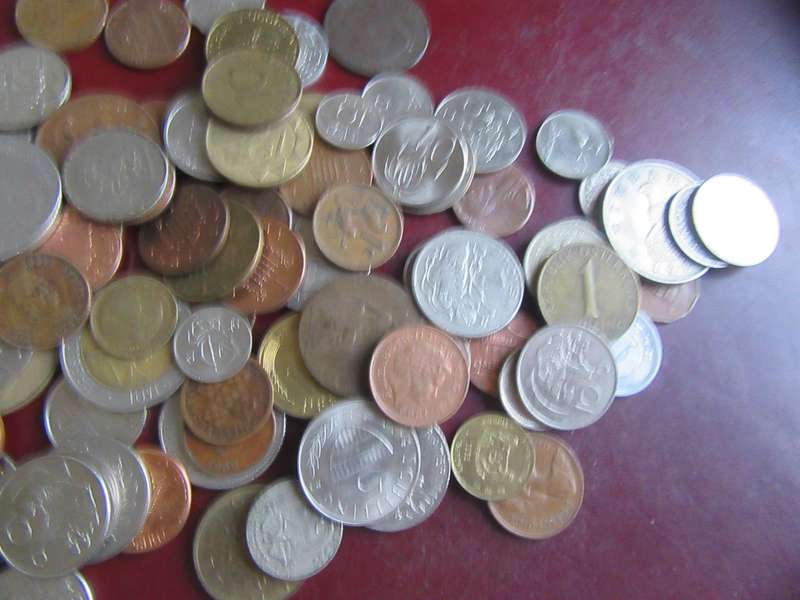 GOOD START FOR THE BEGINNER - 96 WORLD COINS INCL. RSA COINS - AAS PER SCAN - LOT5