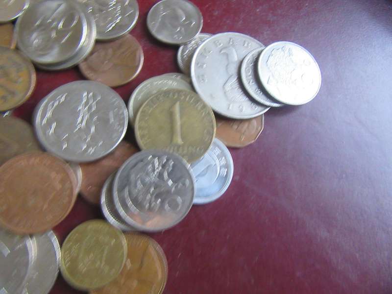 GOOD START FOR THE BEGINNER - 96 WORLD COINS INCL. RSA COINS - AAS PER SCAN - LOT5