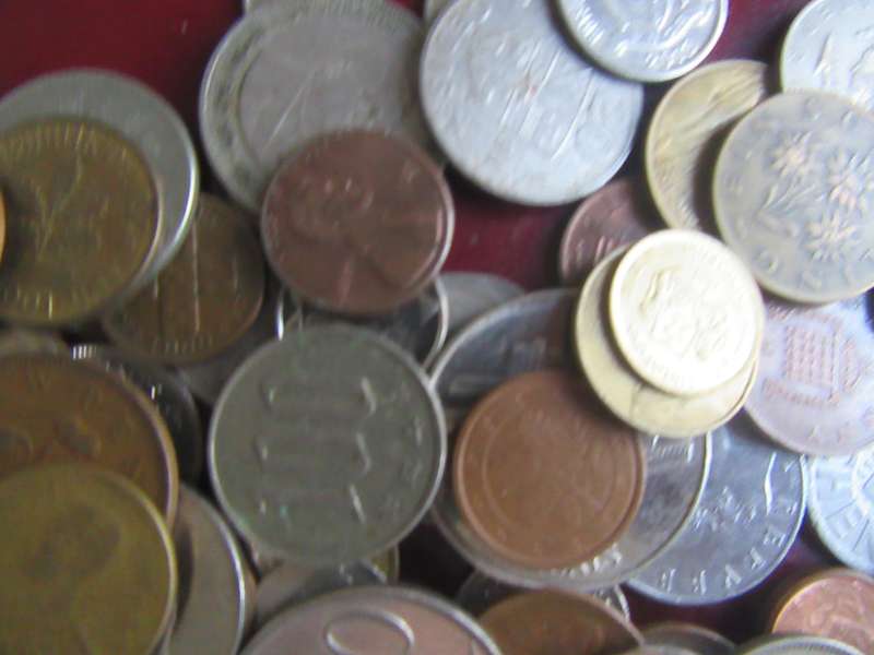 GOOD STARTFORTHE BEGINNER - 95 WORLD COINS INCL. RSA COINS - AS PER SCAN - LOT1