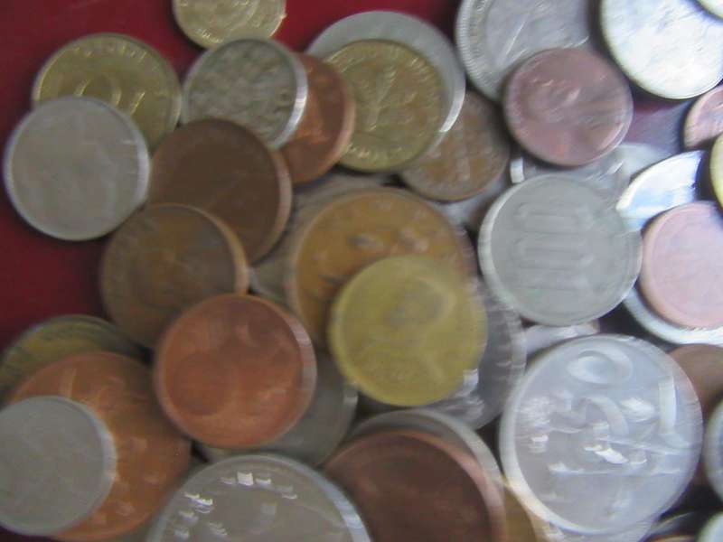 GOOD STARTFORTHE BEGINNER - 95 WORLD COINS INCL. RSA COINS - AS PER SCAN - LOT1