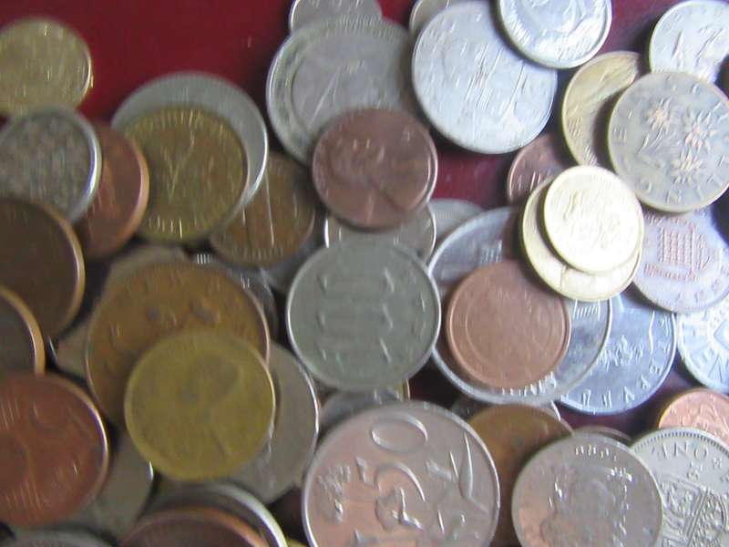 GOOD STARTFORTHE BEGINNER - 95 WORLD COINS INCL. RSA COINS - AS PER SCAN - LOT1