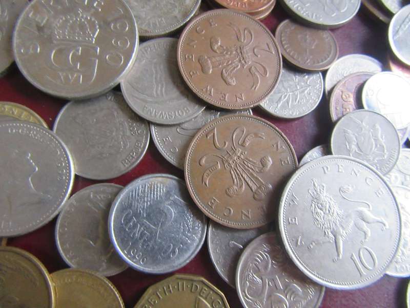 GOOD START FOR THE BEGINNER - 95 WORLD COINS INCL. RSA COINS - AS PER SCAN - - LOT3