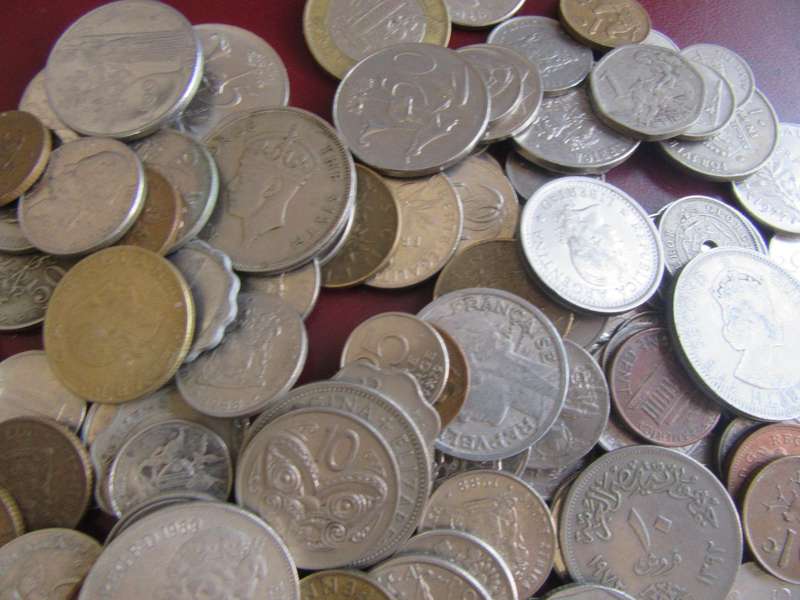 GOOD START FOR THE BEGINNER - 95 WORLD COINS INCL. RSA COINS - AS PER SCAN - LOT34