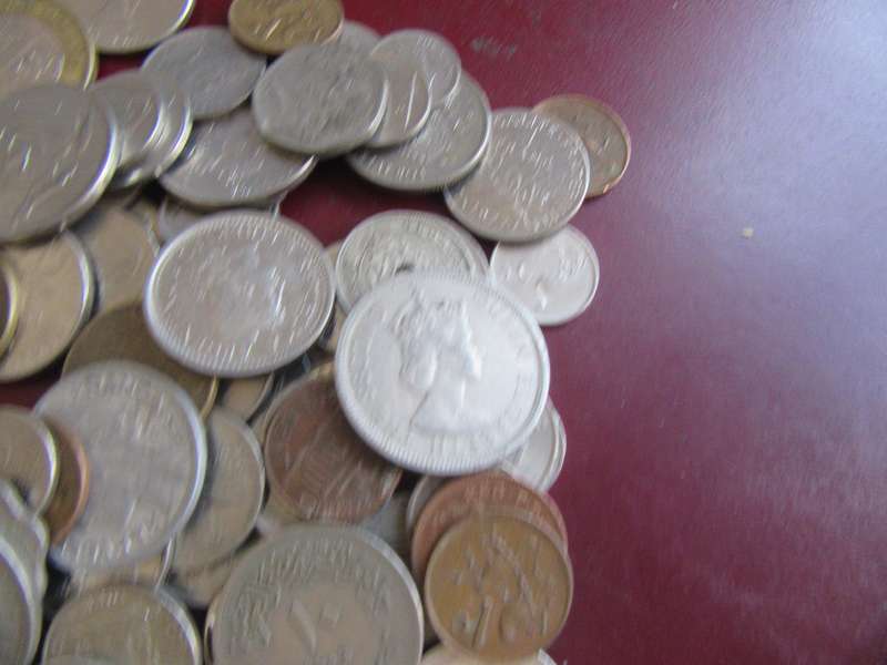 GOOD START FOR THE BEGINNER - 95 WORLD COINS INCL. RSA COINS - AS PER SCAN - LOT34