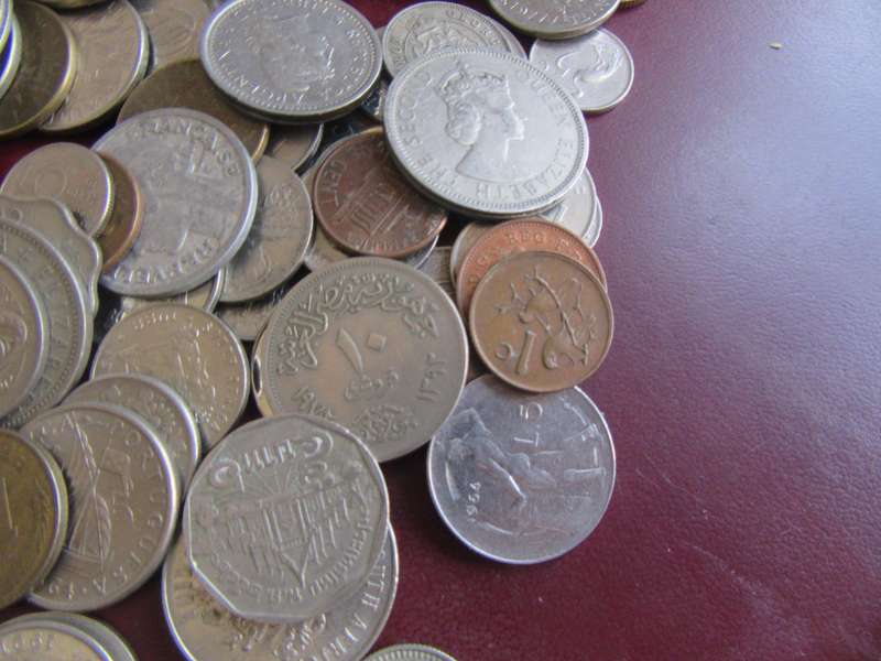 GOOD START FOR THE BEGINNER - 95 WORLD COINS INCL. RSA COINS - AS PER SCAN - LOT34