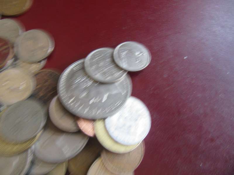 GOOD START FOR THE BEGINNER - 95 WORLD COINS INCL. RSA COINS - AS PER SCAN - LOT 33