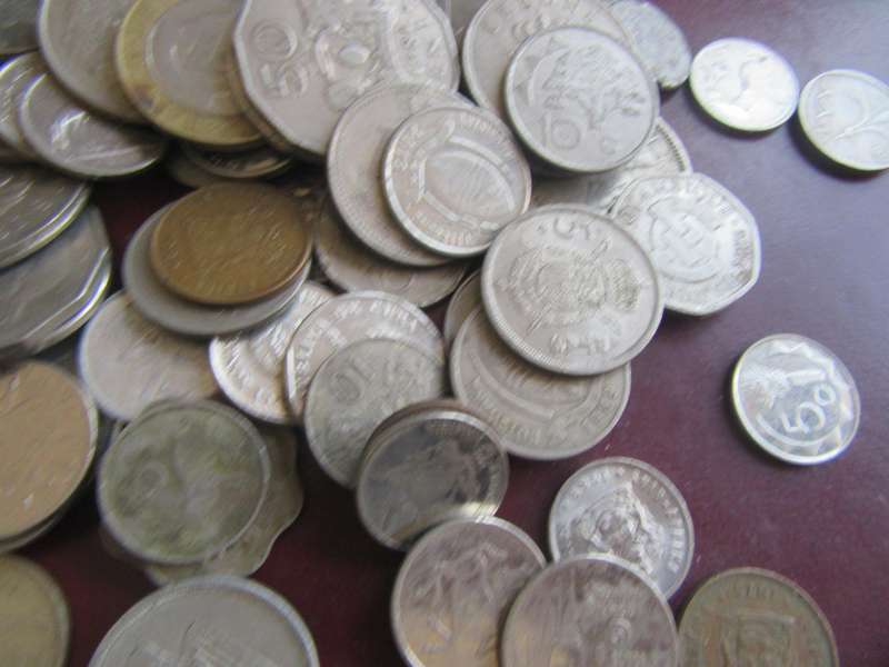 GOODSTART FOR THE BEGINNER -120WORLD COINSINCL. RSA COINS - AS PER SCAN - LOT30 - BID PER COIN