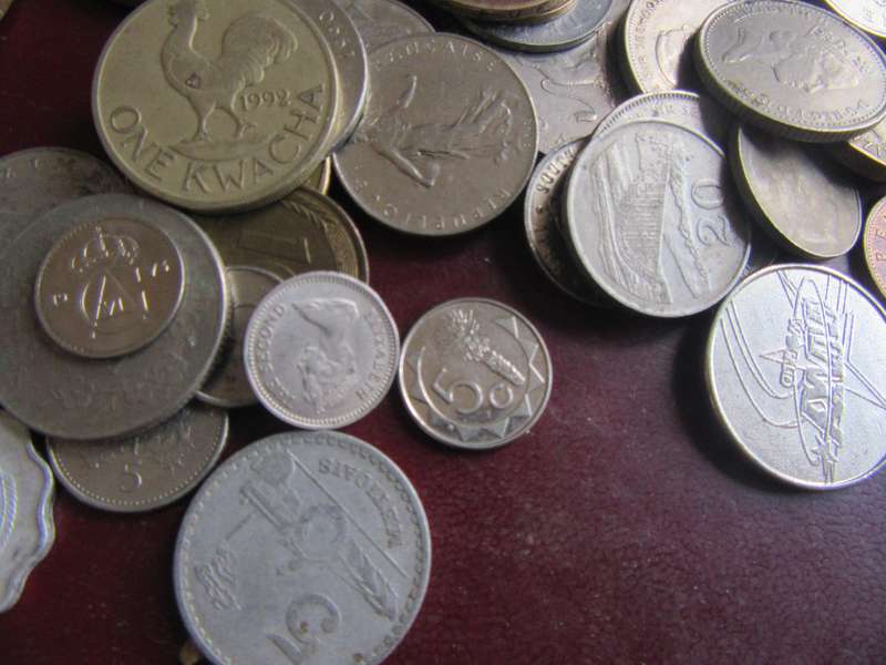 GOOD START FOR THE BEGINNER - 95 WORLD COINS, INCL. RSA COINS - AS PER SCAN - LOT 32