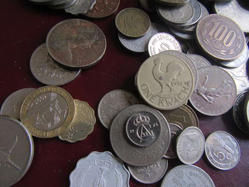 GOOD START FOR THE BEGINNER - 95 WORLD COINS, INCL. RSA COINS - AS PER SCAN - LOT 32