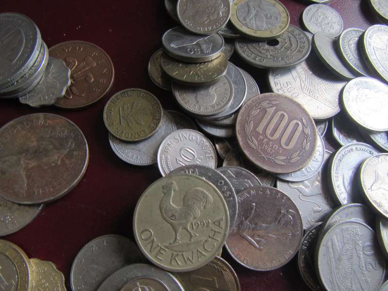 GOOD START FOR THE BEGINNER - 95 WORLD COINS, INCL. RSA COINS - AS PER SCAN - LOT 32