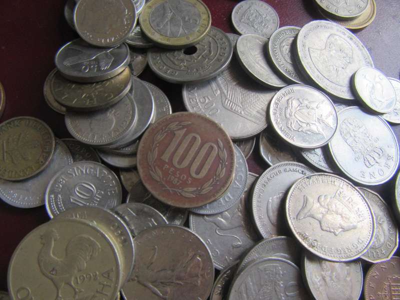 GOOD START FOR THE BEGINNER - 95 WORLD COINS, INCL. RSA COINS - AS PER SCAN - LOT 32