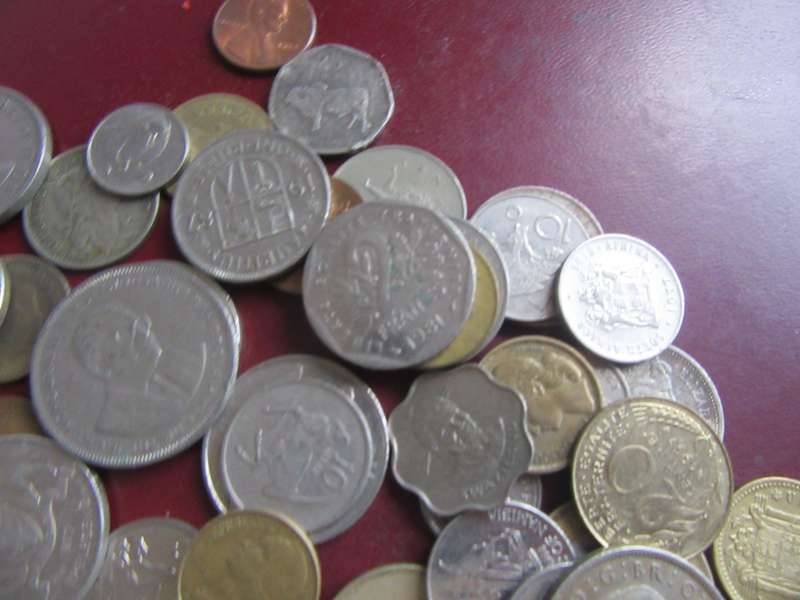 GOODSTART FOR THE BEGINNER - 95 WORLD COINS INCL. RSA COINS - AS PER SCAN - LOT35