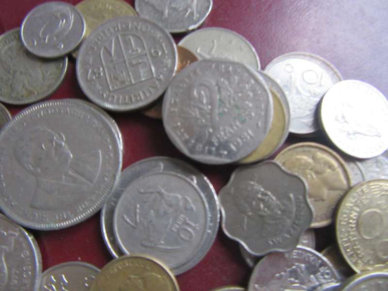 GOODSTART FOR THE BEGINNER - 95 WORLD COINS INCL. RSA COINS - AS PER SCAN - LOT35