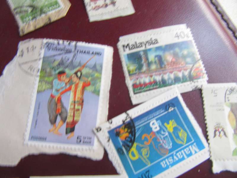 23STAMPS MALAYSIA/THAILAND ON PAPER