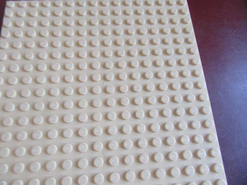 6 VARIOUS LEGO PLATES - AS PER SCAN