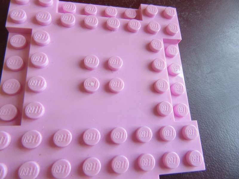 6 VARIOUS LEGO PLATES - AS PER SCAN