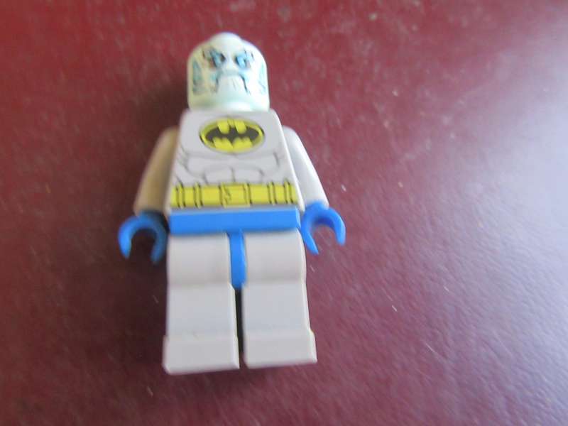 LEGO MINI FIGURE