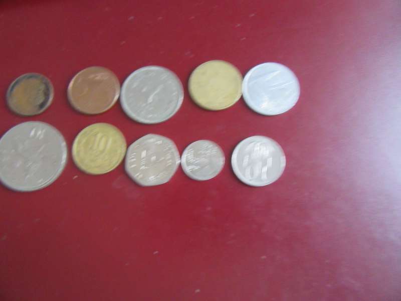 GOOD START FOR THE BEGINNER - 10 INTERNATIONAL COINS - AS PER SCAN - CO4