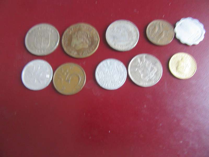 GOOD STARTFOR THE BEGINER - 10 INTERNATIONAL COINS - AS PER SCAN - CO5